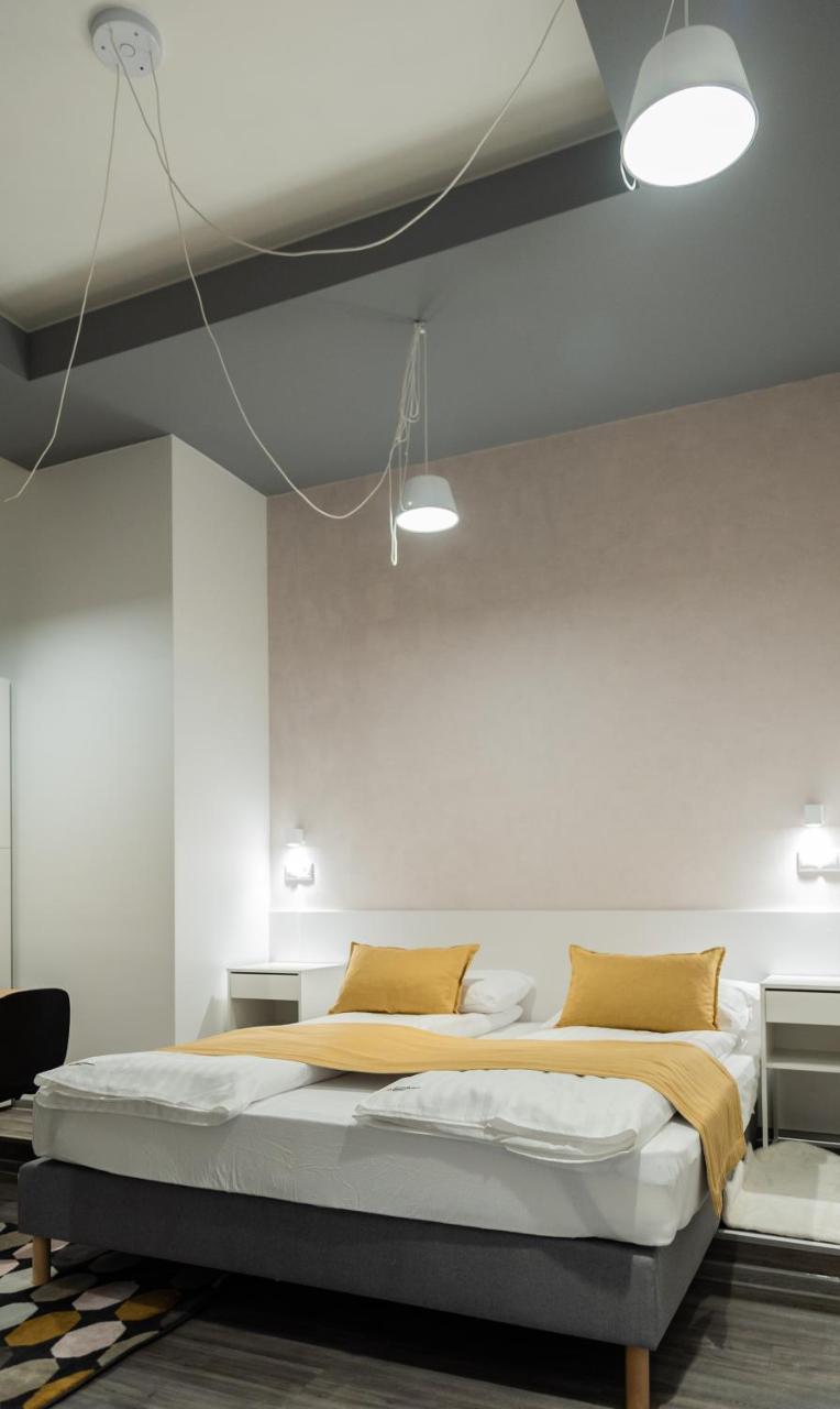 Bpr Downtown Gemstone Apartments บูดาเปสต์ ภายนอก รูปภาพ